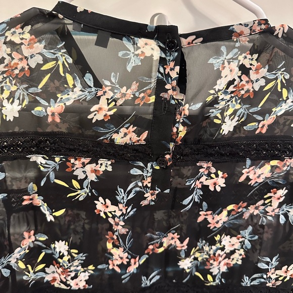 Ro & De flowy black floral see through blouse - Picture 3 of 4